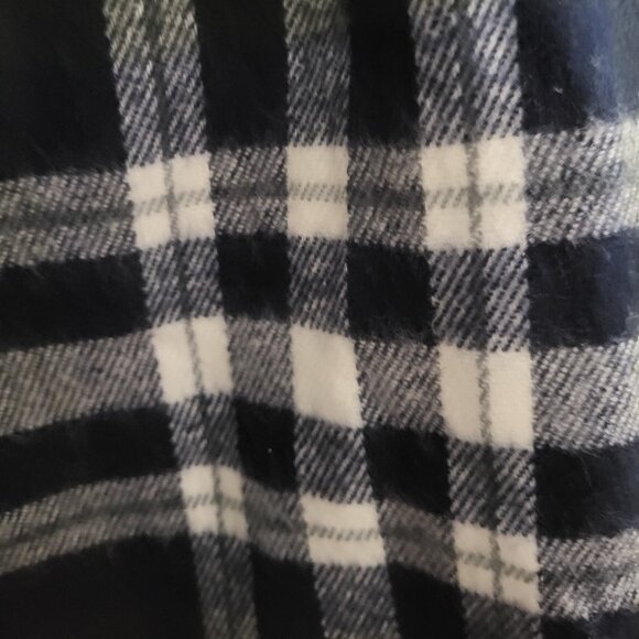 Navy and White Tartan Scarf Winter Unisex - Picture 3 of 3